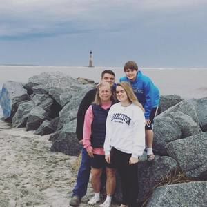 Meet your Posher, Valerie